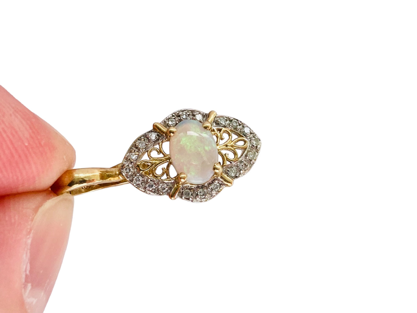 9ct Gold Opal & Diamond Pendant