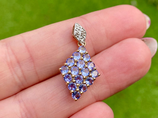 9ct Gold Tanzanite & Diamond Pendant