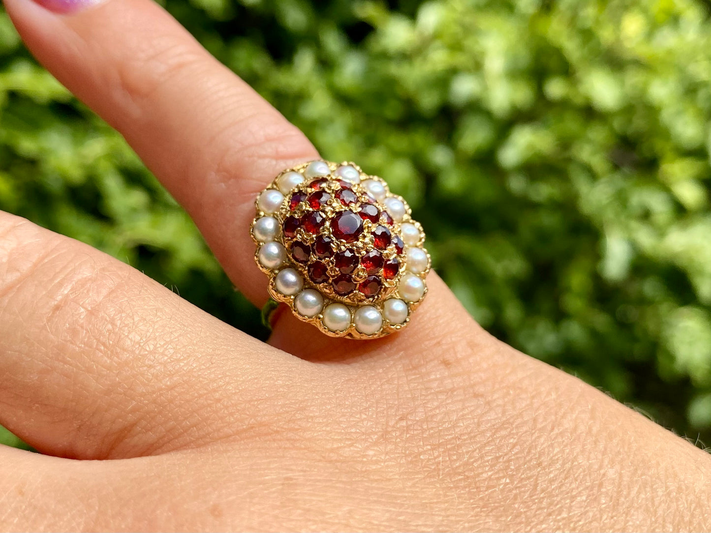 Vintage 9ct Gold Garnet & Pearl Ring