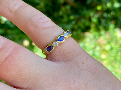 Vintage 18ct Gold Sapphire & Diamond Ring