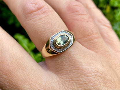 9ct Gold Green Garnet & Diamond Ring