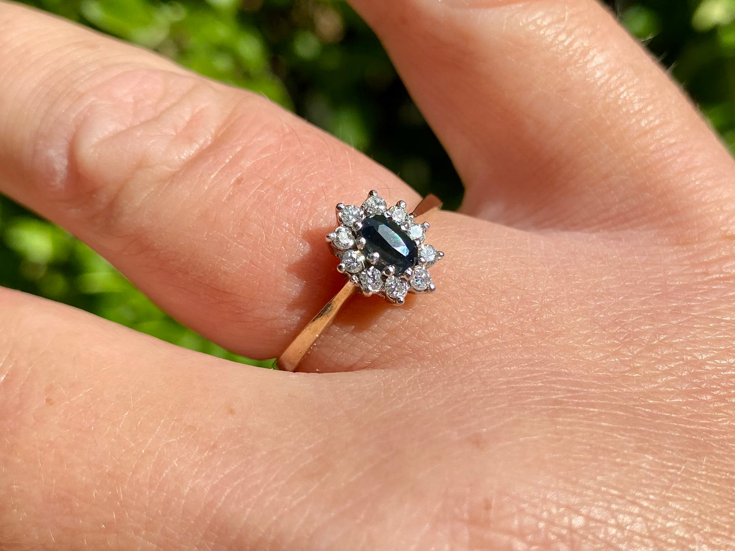Vintage 9ct Gold Sapphire & Diamond Ring