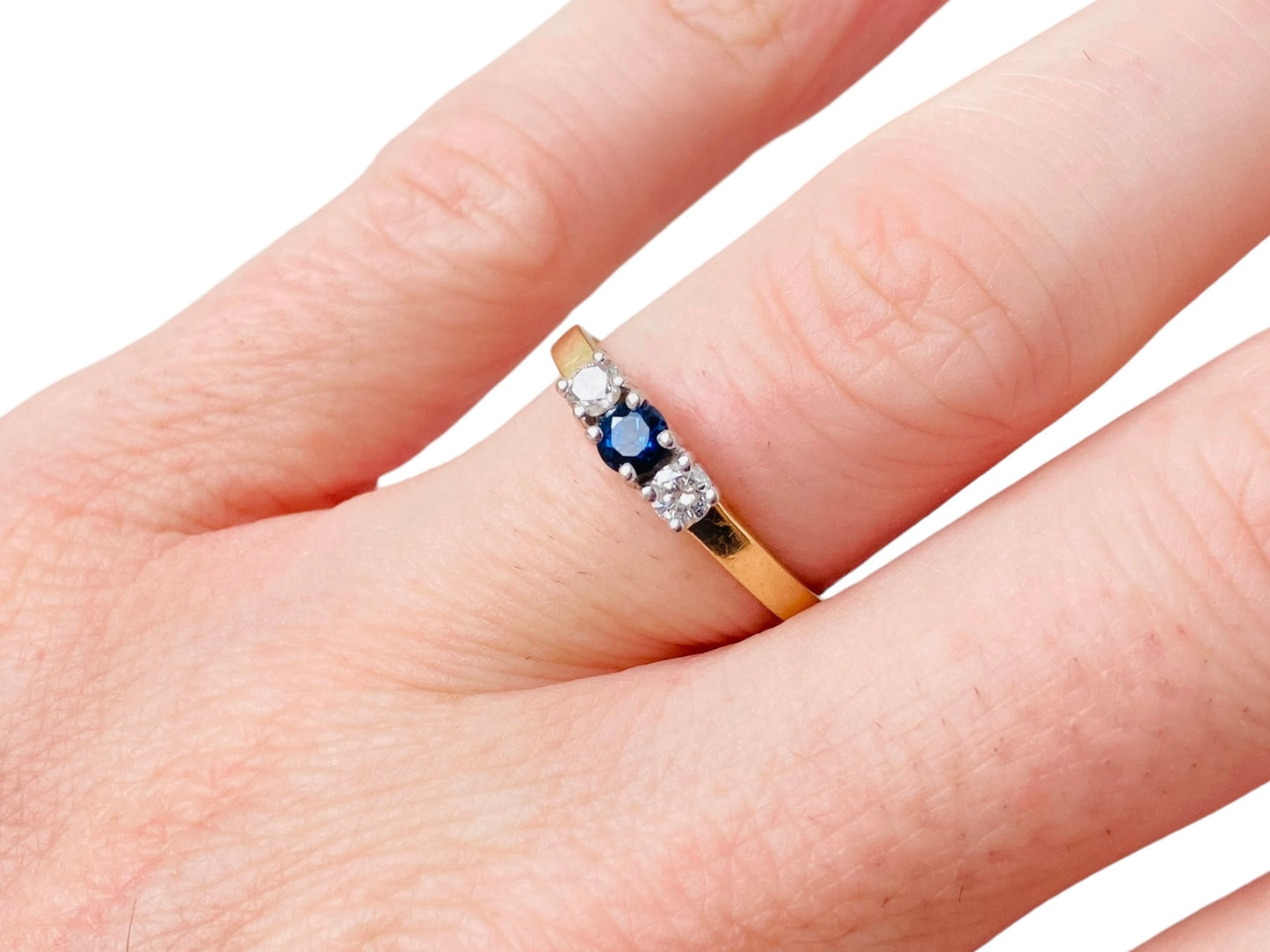 18ct Gold Sapphire & Diamond Ring