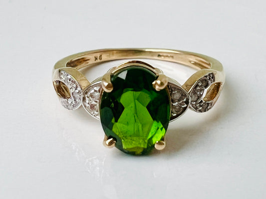9ct Gold Diopside & Diamond Ring