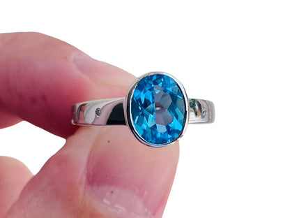 9ct Gold Topaz & Diamond Ring