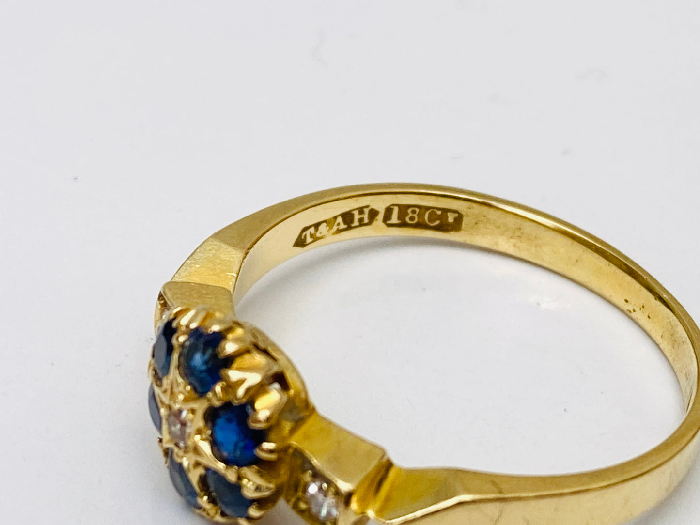 Antique 18ct Gold Sapphire & Diamond Ring