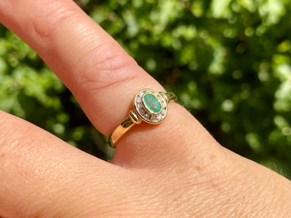 9ct Gold Emerald & Diamond Ring