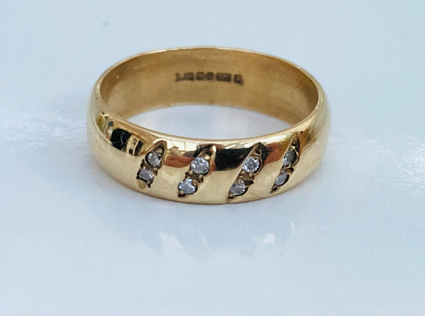 Vintage 9ct Gold Diamond Band Ring