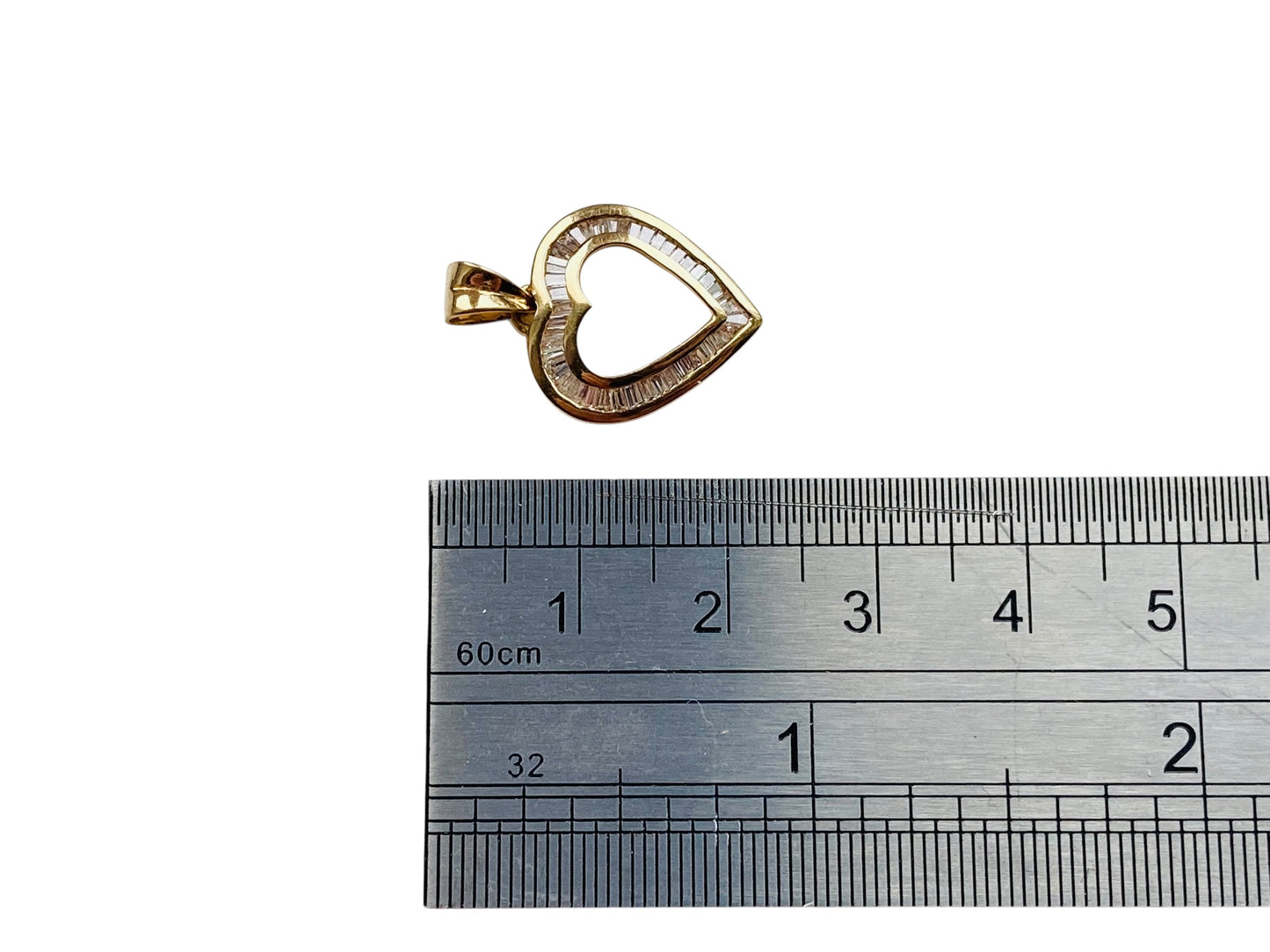 14ct Gold Diamond Heart Pendant