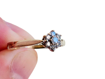 9ct Gold Diamond Daisy Ring