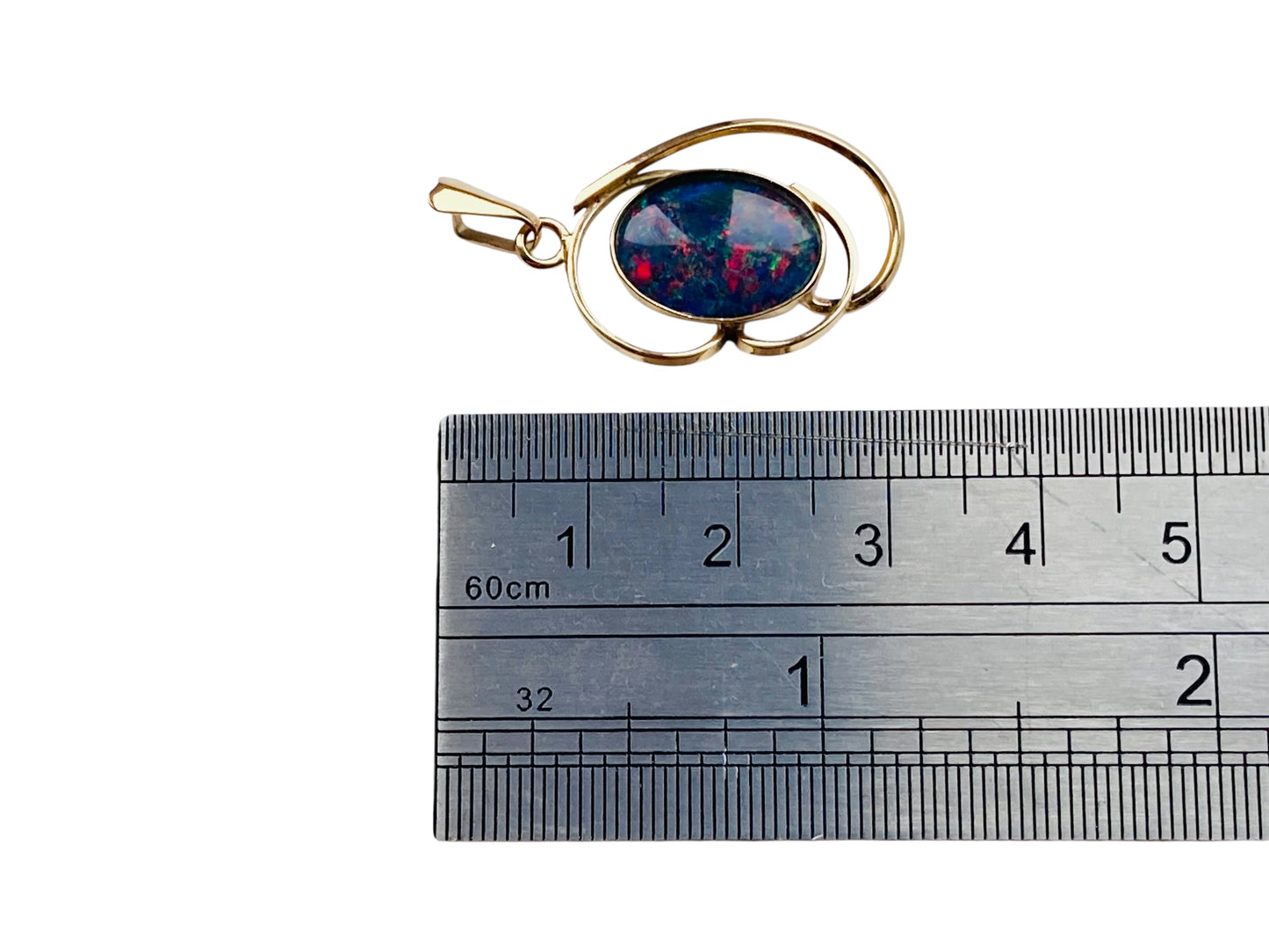 Vintage 9ct Gold Opal Pendant