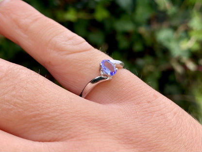 9ct Gold Tanzanite & Diamond Ring