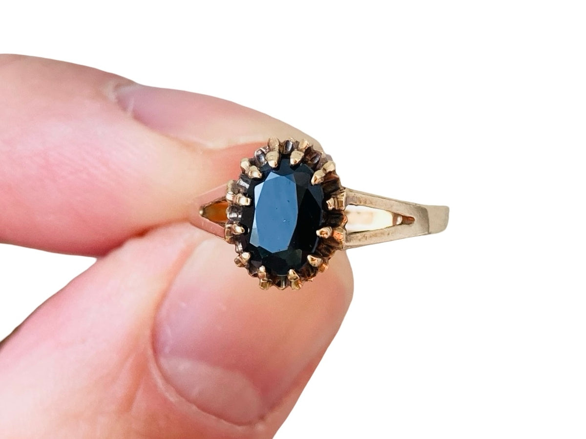 Vintage 9ct Gold Sapphire Ring