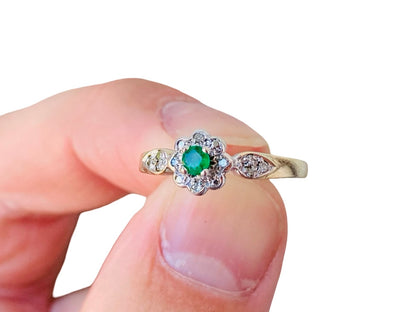 9ct Gold Emerald & Diamond Ring