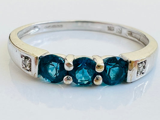 9ct Gold Apatite & Diamond Ring