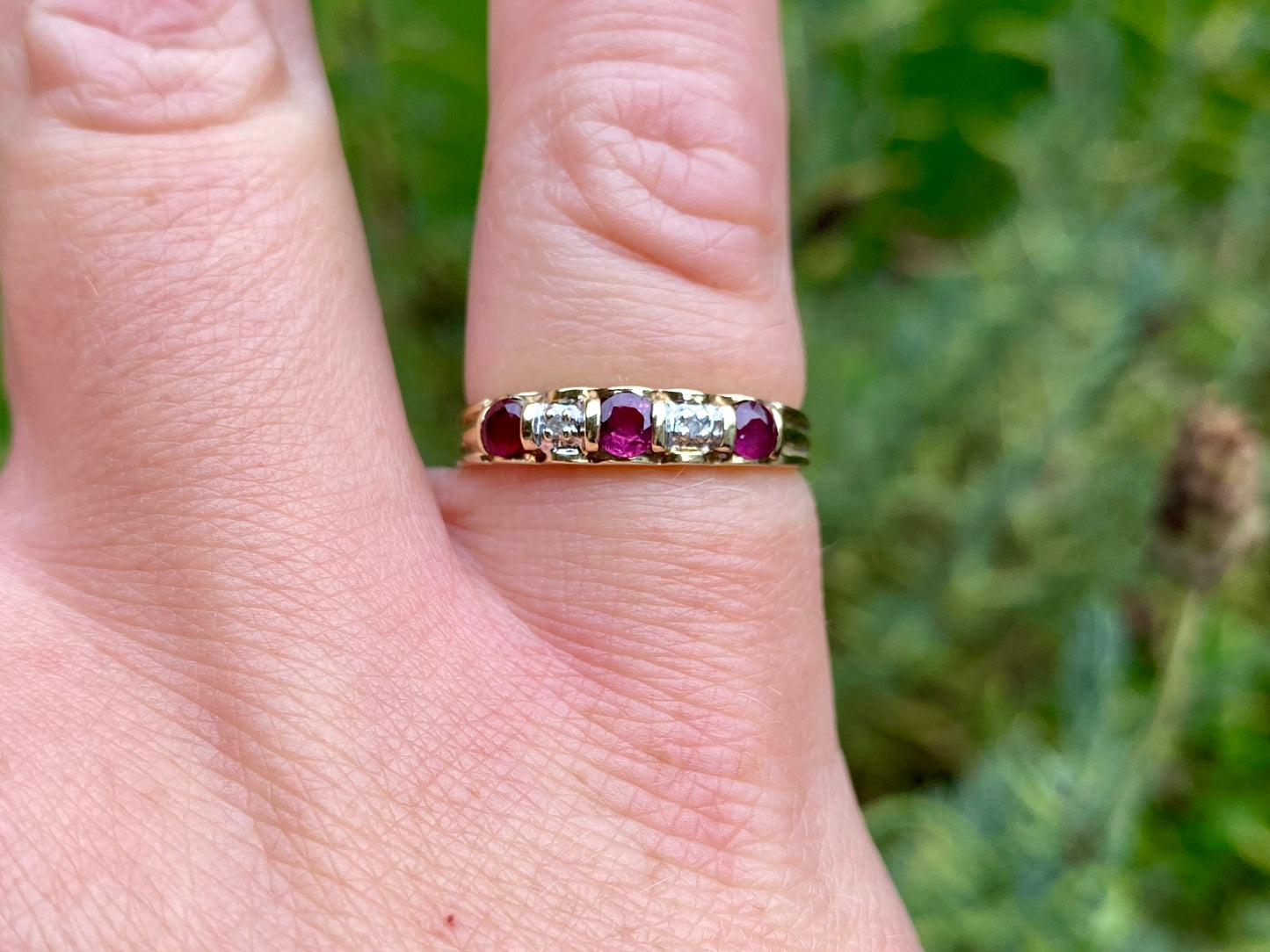 9ct Gold Ruby & Diamond Ring