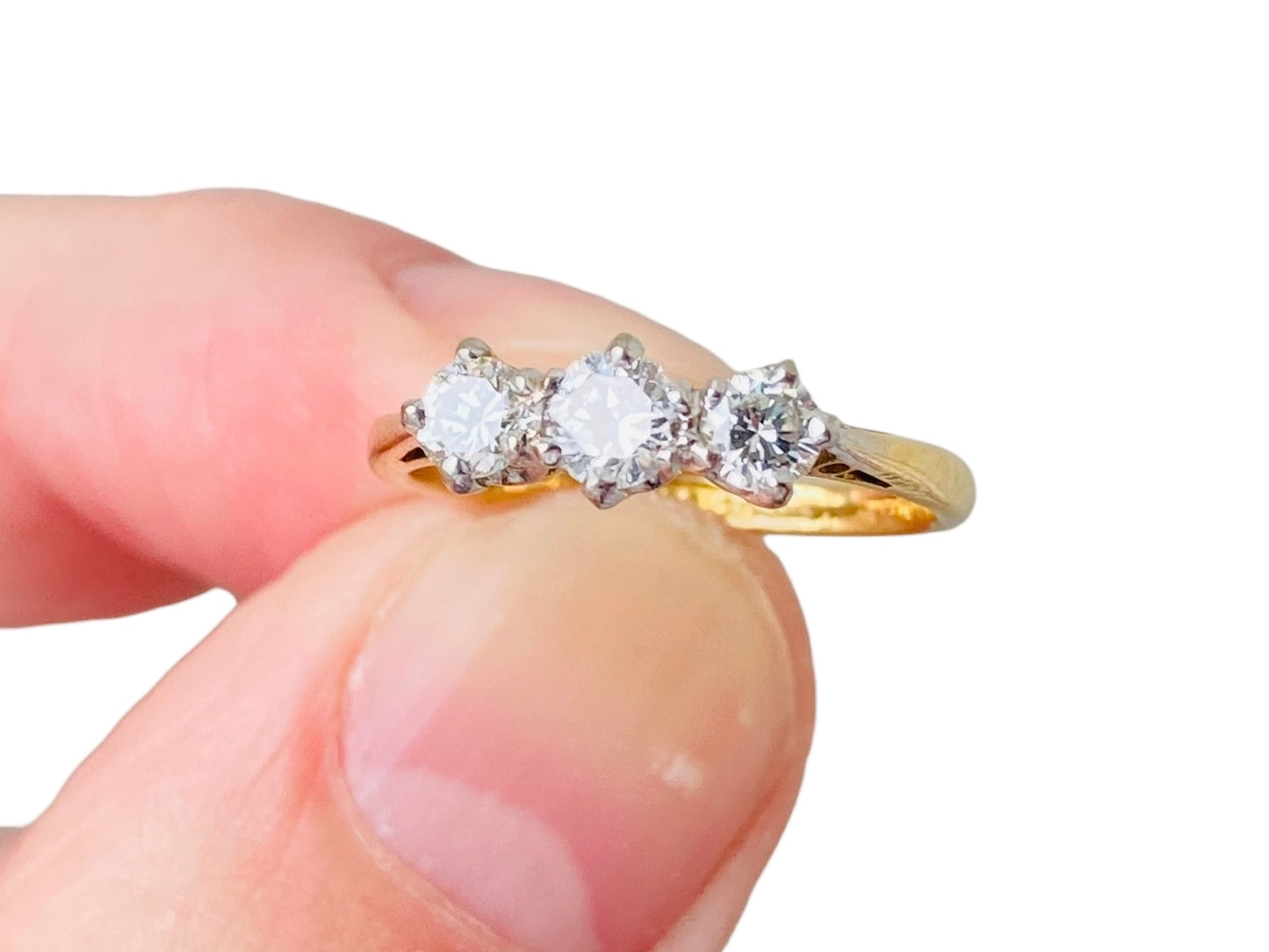Vintage 18ct Gold Three-Stone Diamond Ring