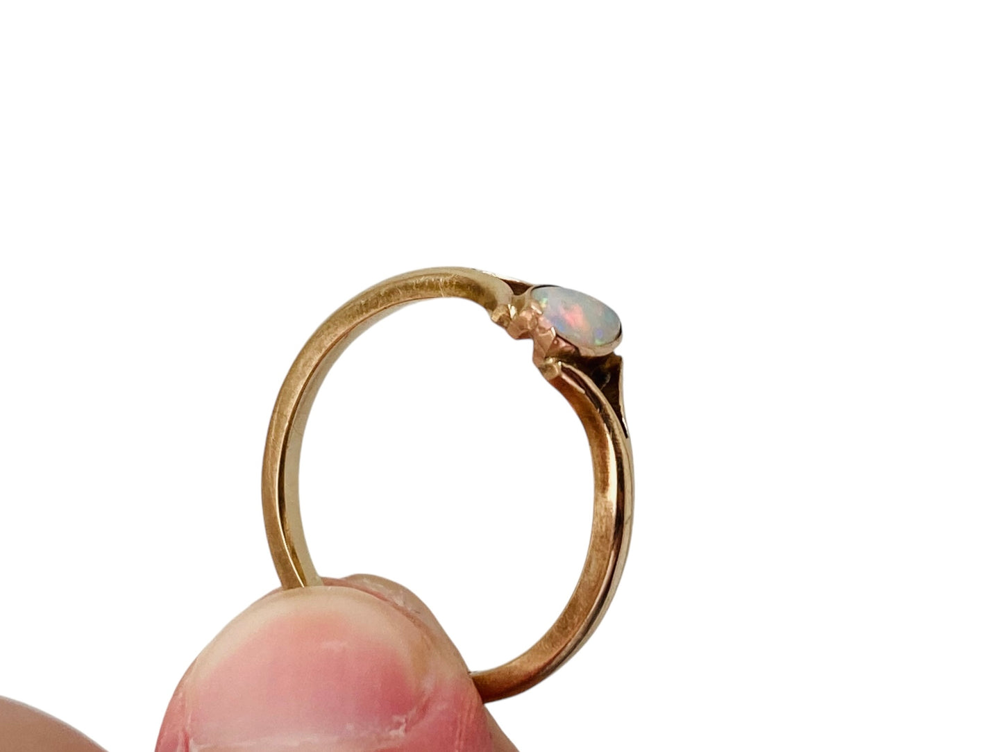 Antique 9ct Gold Opal Ring