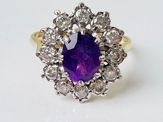 Vintage 18ct Gold Amethyst & Diamond Ring