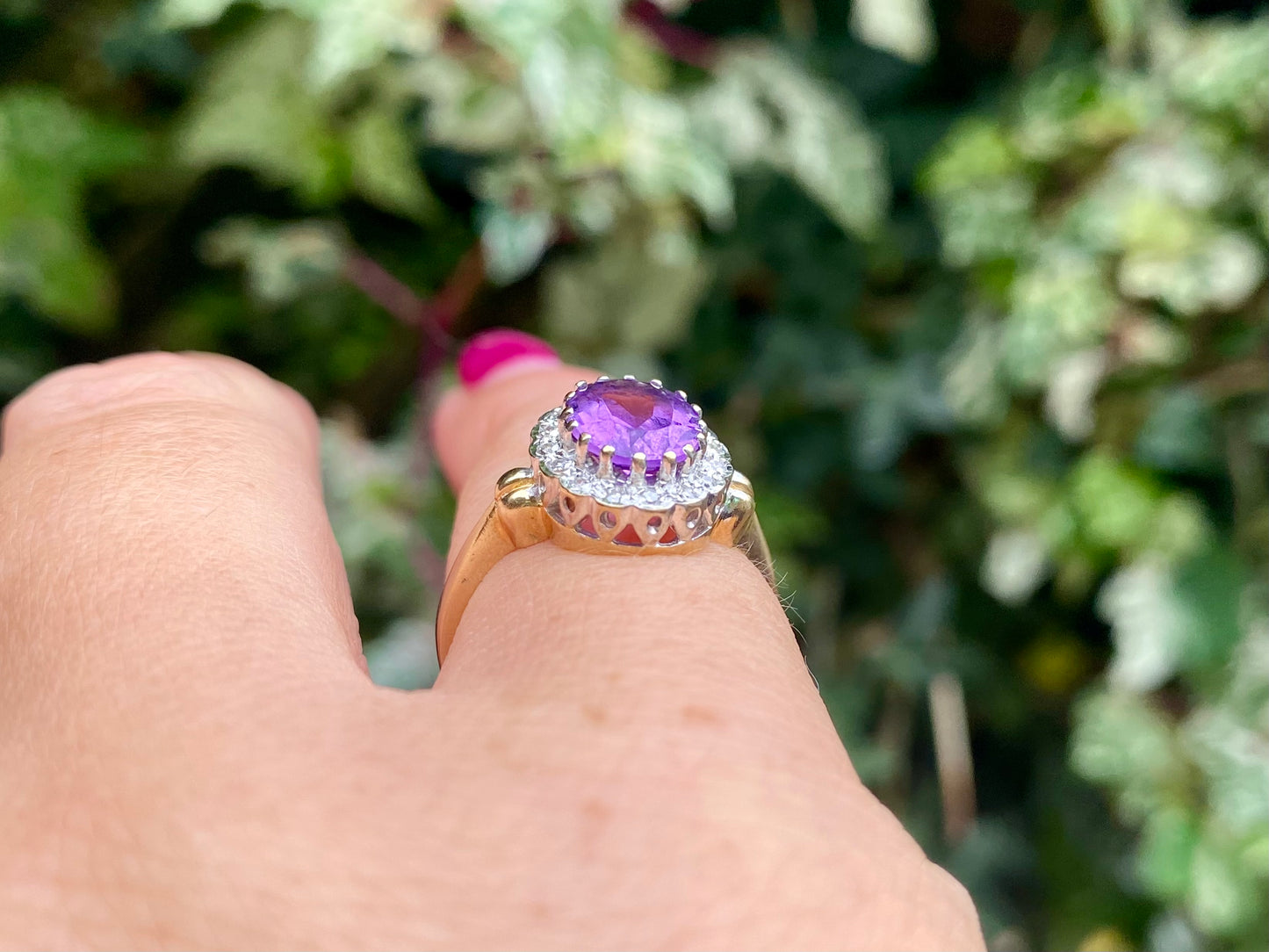 9ct Gold Amethyst & Diamond Ring