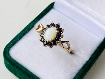 Vintage 9ct Gold Opal & Sapphire Ring