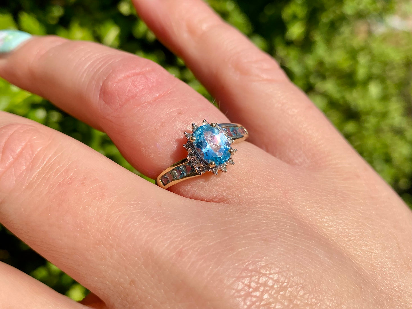 9ct Gold Topaz & Diamond Ring