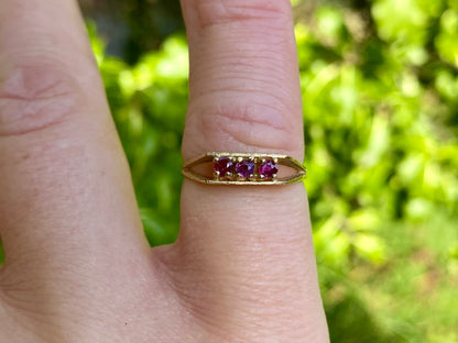 Vintage 9ct Gold Ruby Ring