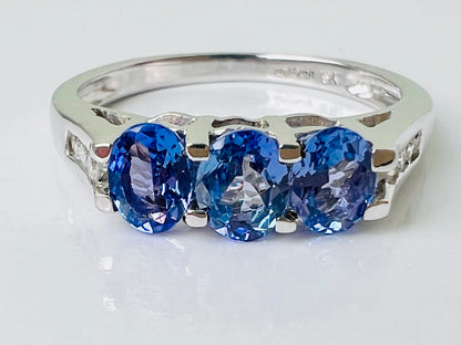 9ct Gold Tanzanite & Diamond Ring