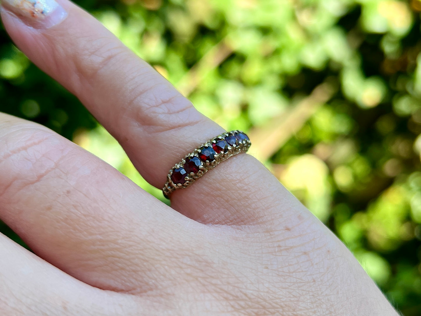 Vintage 9ct Gold Garnet Ring
