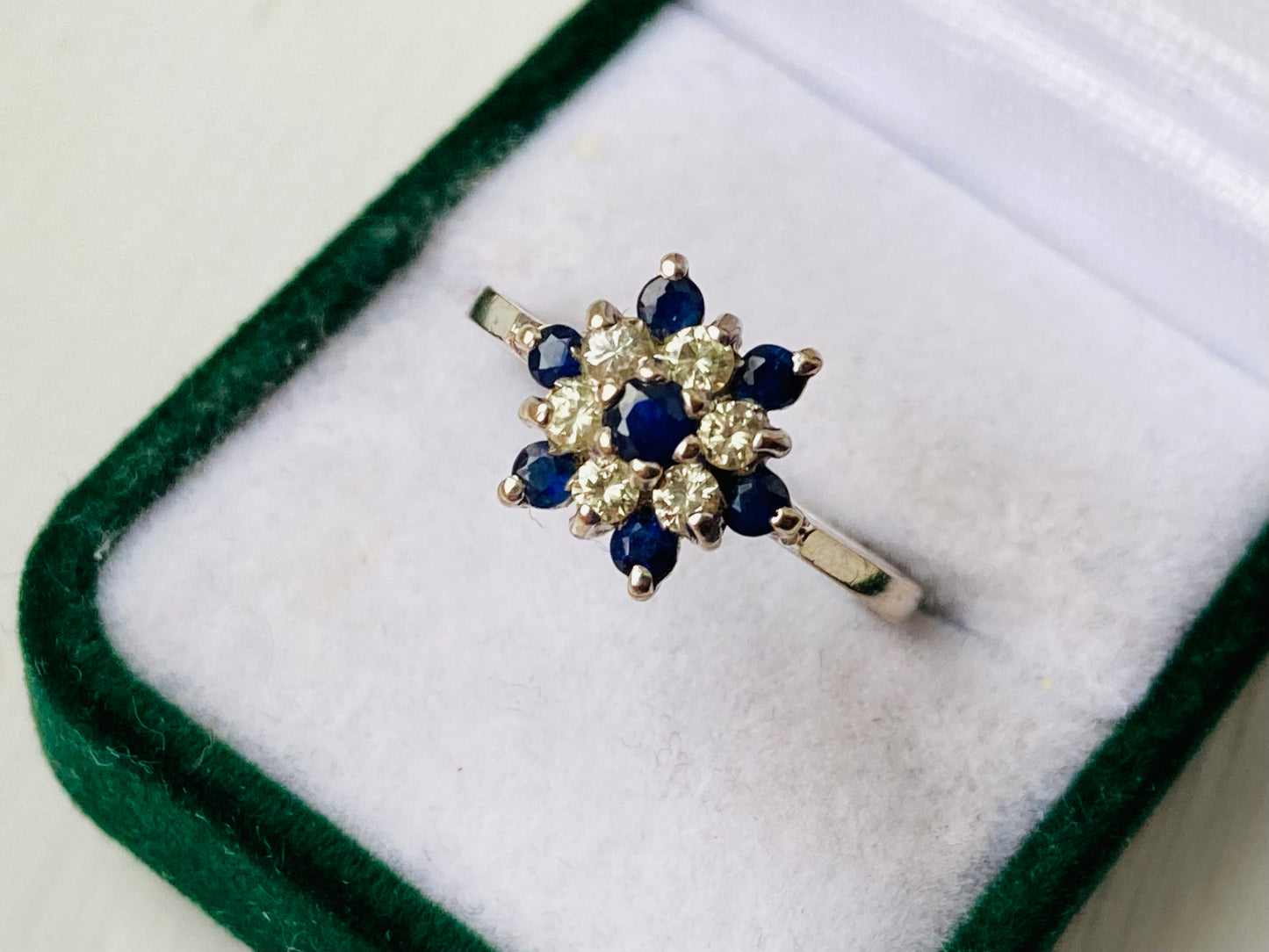 Vintage 18ct Gold Sapphire & Diamond Ring