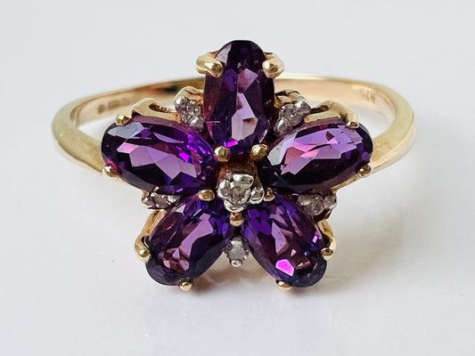 9ct Gold Amethyst & Diamond Ring