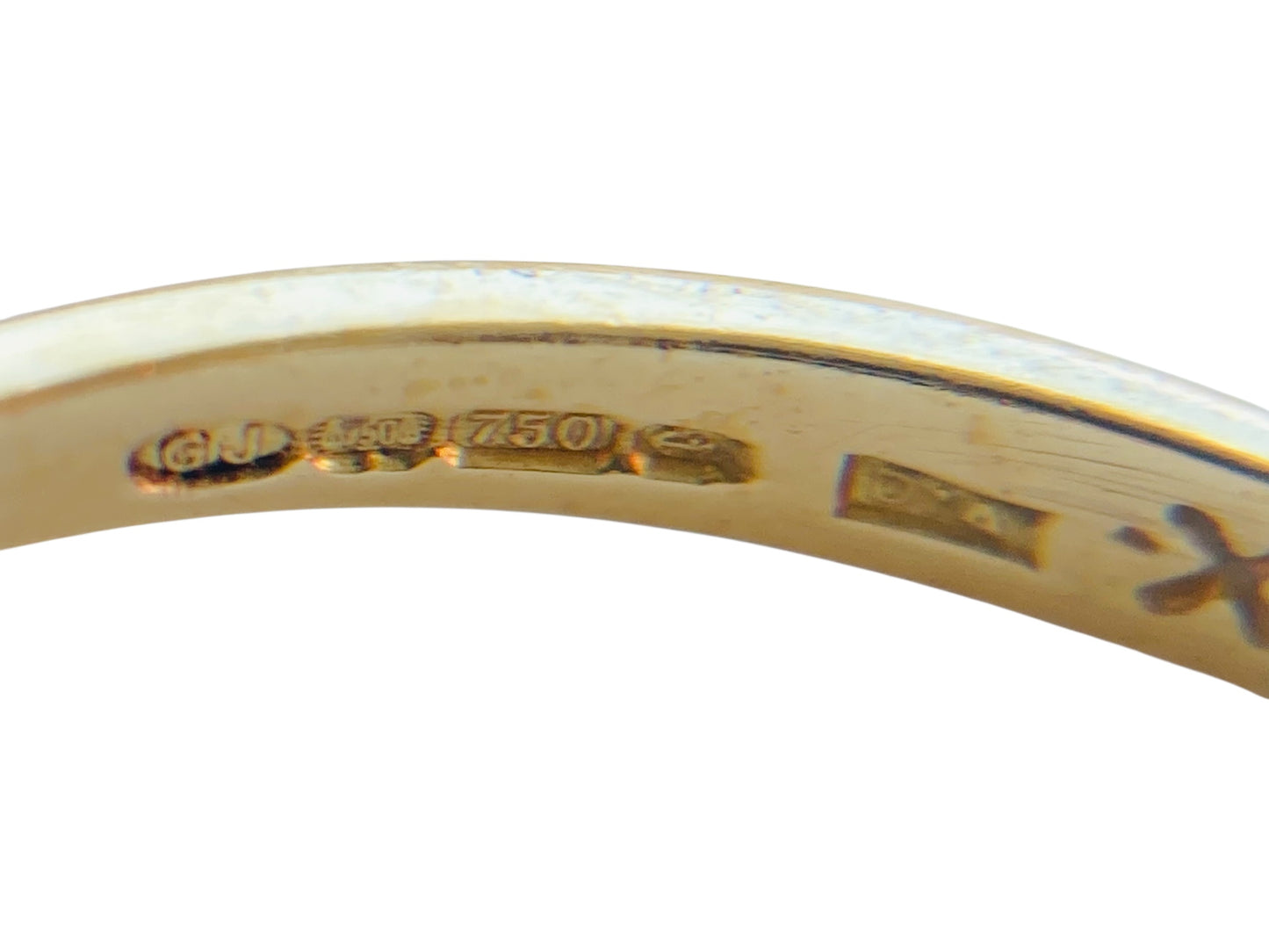 18ct Gold Sapphire & Diamond Ring