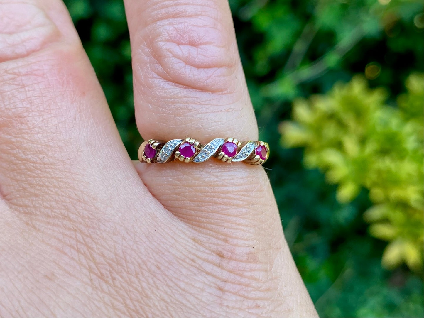 9ct Gold Ruby & Diamond Ring