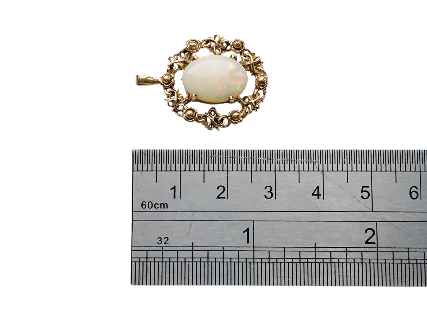 Vintage 9ct Gold Opal Pendant