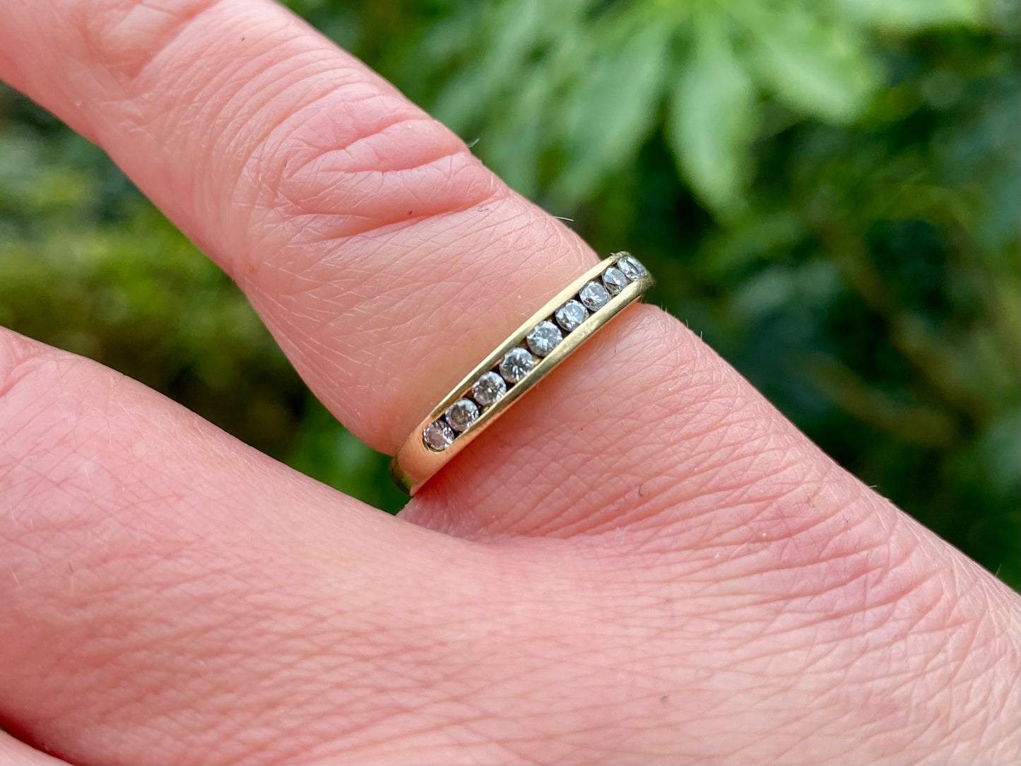 9ct Gold Eleven-Stone Diamond Ring