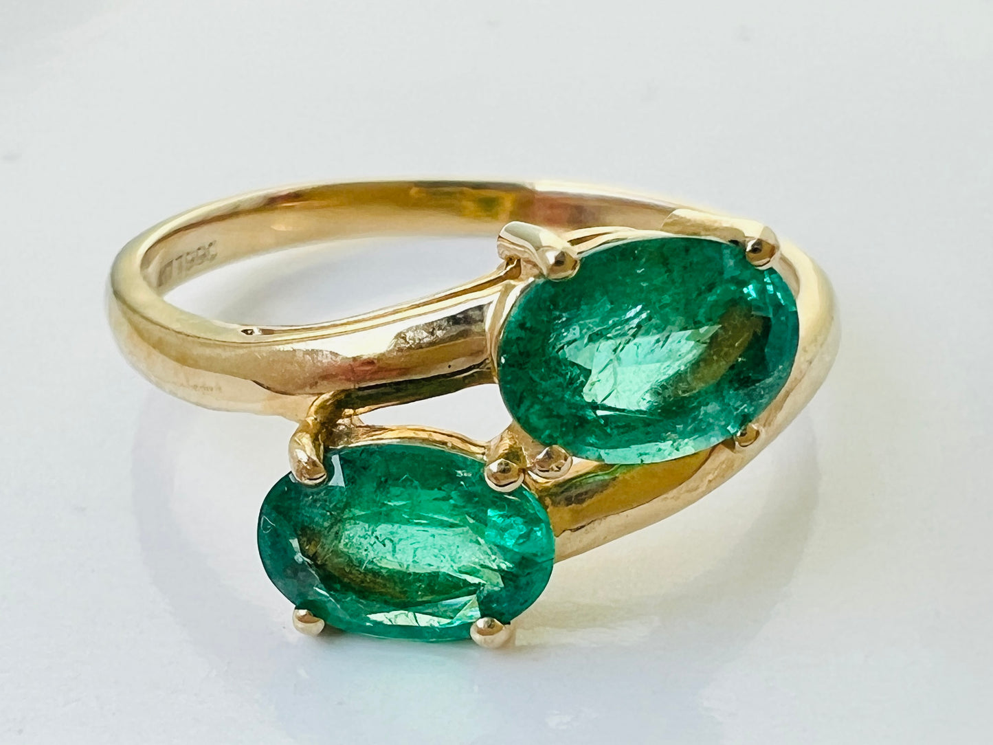 9ct Gold Emerald Ring
