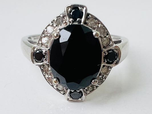 9ct Gold Sapphire & Diamond Ring