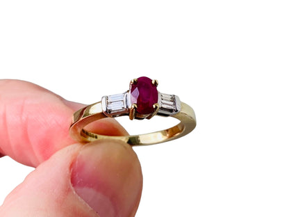 9ct Gold Ruby & Diamond Ring