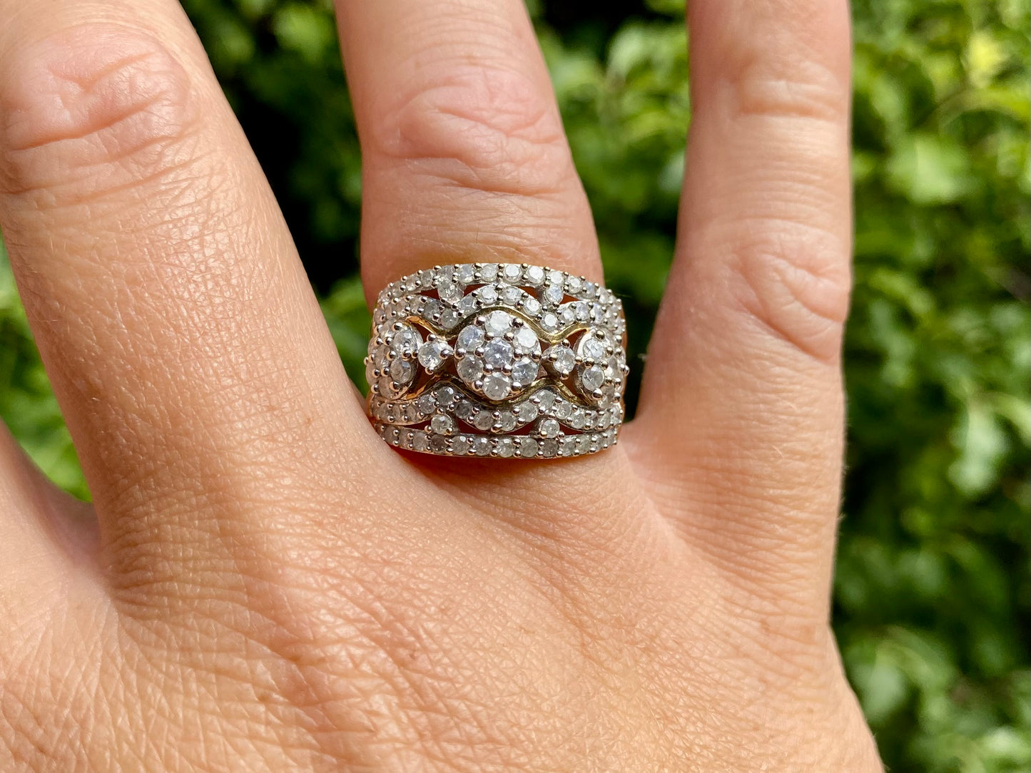 9ct Gold Diamond Ring
