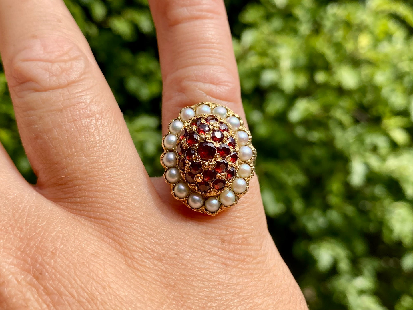 Vintage 9ct Gold Garnet & Pearl Ring