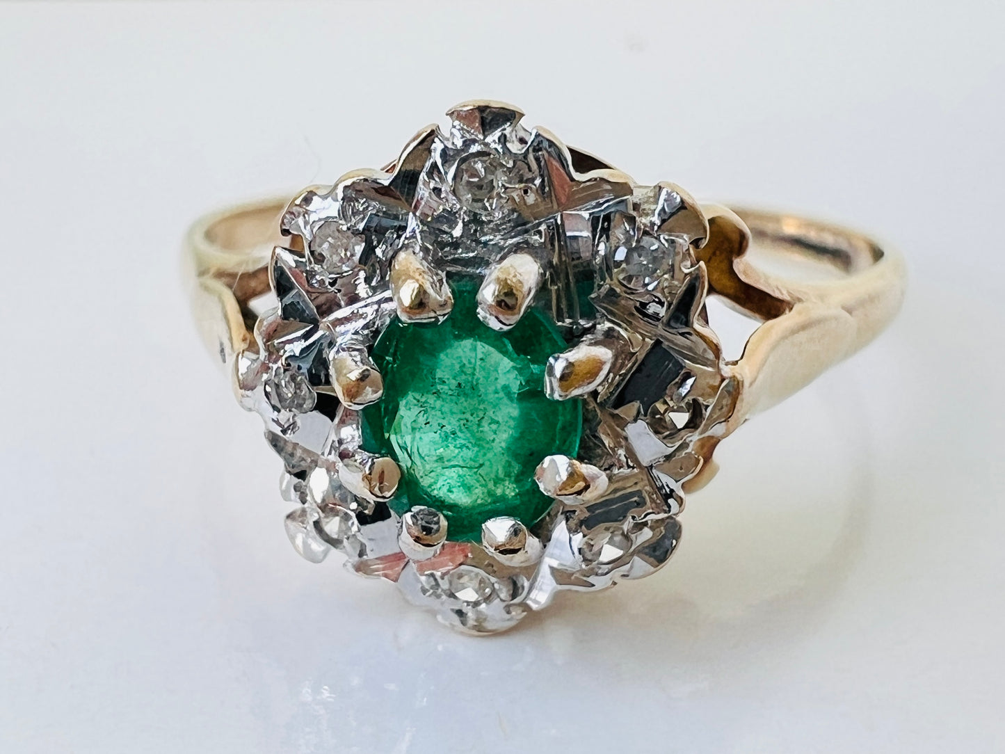 Vintage 9ct Gold Emerald & Diamond Ring