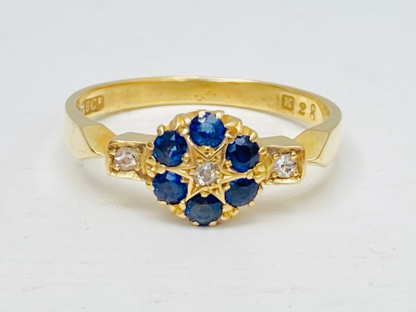 Antique 18ct Gold Sapphire & Diamond Ring