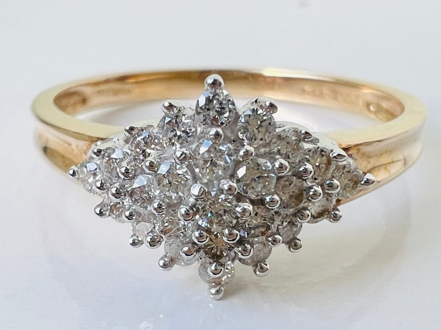 9ct Gold 0.33ct Diamond Cluster Ring