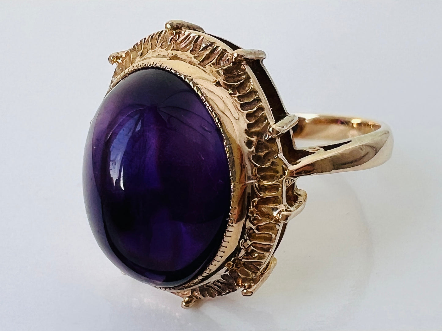 Vintage 9ct Gold Amethyst Ring