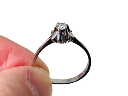 Vintage 18ct Gold Solitaire Diamond Ring