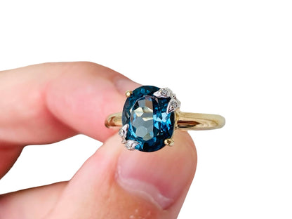 9ct Gold Topaz & Diamond Ring