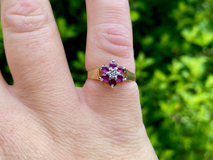 Vintage 9ct Gold Ruby & Diamond Ring