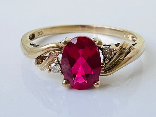 9ct Gold Ruby & Diamond Ring