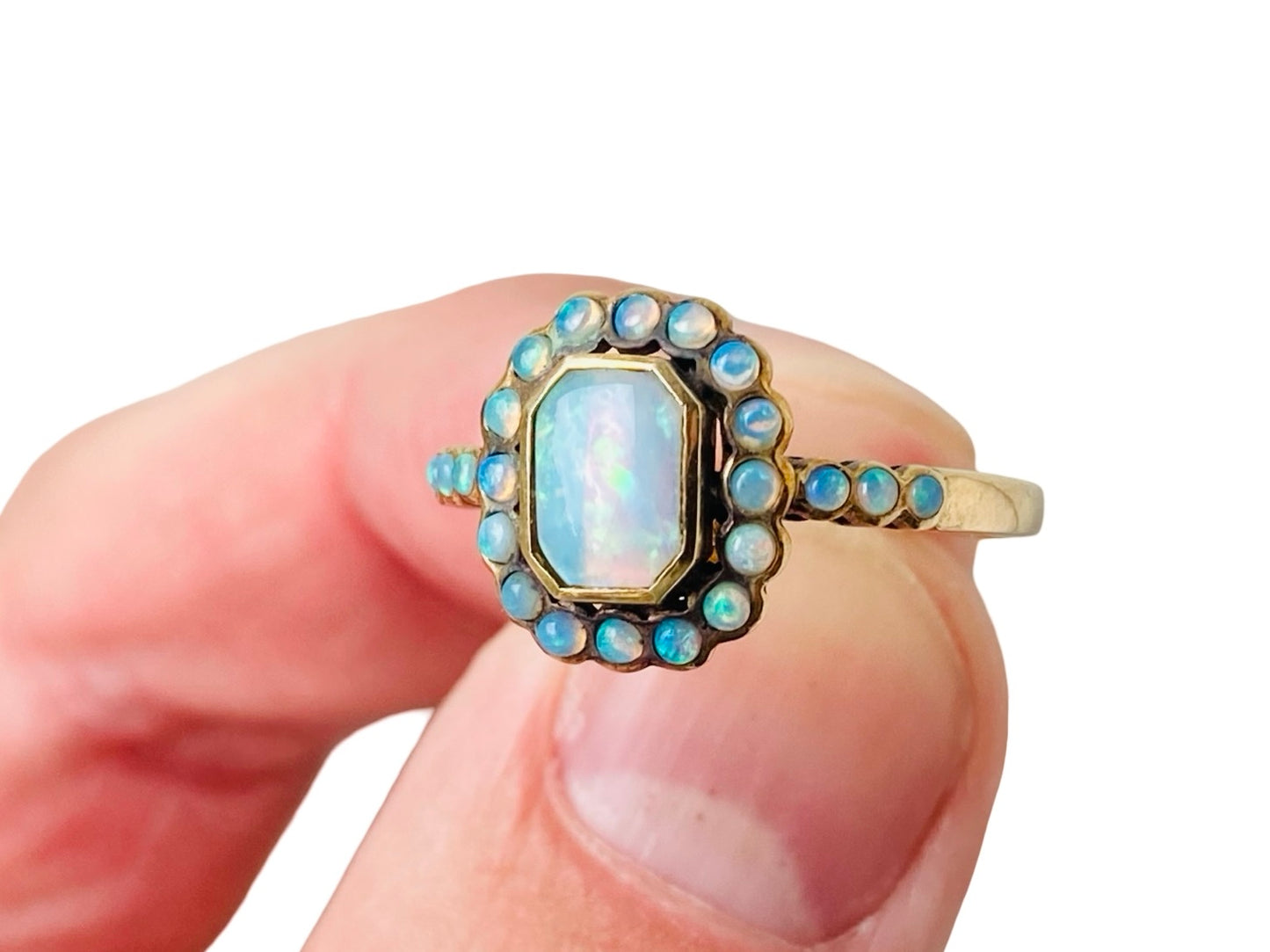 9ct Gold Opal Ring
