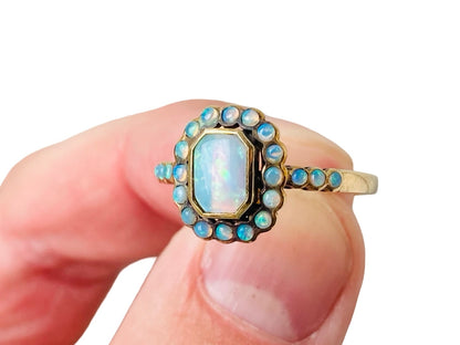 9ct Gold Opal Ring